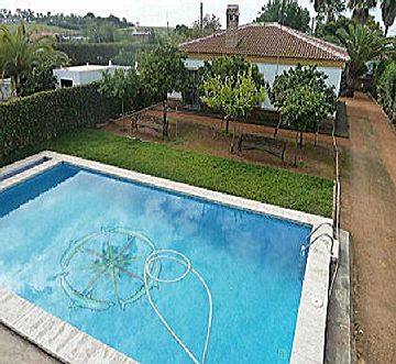 Foto 2.jpg Venta de casa con piscina y terraza en Mairena del Alcor