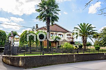  Venta de casas/chalet con piscina y terraza en Parroquias Norte (Oviedo)
