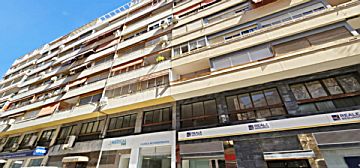 Foto Venta de piso con terraza en Ensanche Diputación (Alicante), Centro