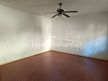 008226 Venta de piso con terraza en Churriana (Málaga)