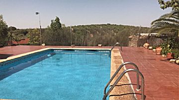  Venta de casas/chalet con piscina y terraza en Úbeda