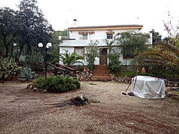 IMG_20201104_170650.jpg Venta de casa con piscina y terraza en Andújar