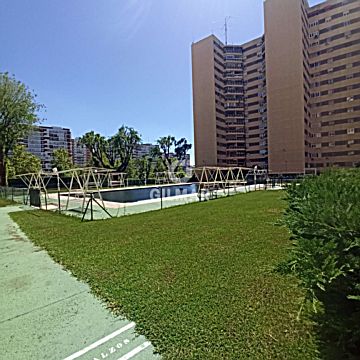 Imagen 1 Alquiler de piso con piscina en El Pilar (Madrid)