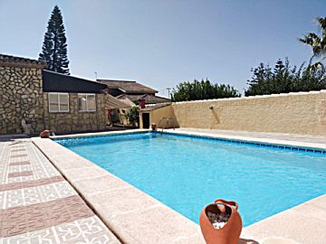 Foto Venta de casa con piscina en Chiclana de la Frontera, Marquesado