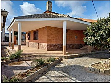 MDI CA 235 Venta de casa con terraza en Casillas de Ranera (Talayuelas)