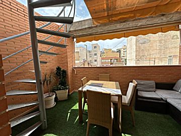 Foto Venta de ático con terraza en Ensanche Diputación (Alicante), Centro