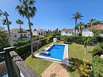Imagen 1 Venta de casa con piscina en Milla de Oro - Nagüeles (Marbella (Municipio))